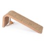 Slanted scratching board