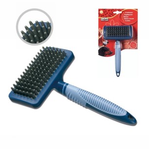 Brush with rubber pins