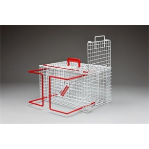 Trap transfer restrainer
