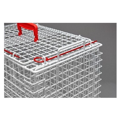 Trap transfer restrainer